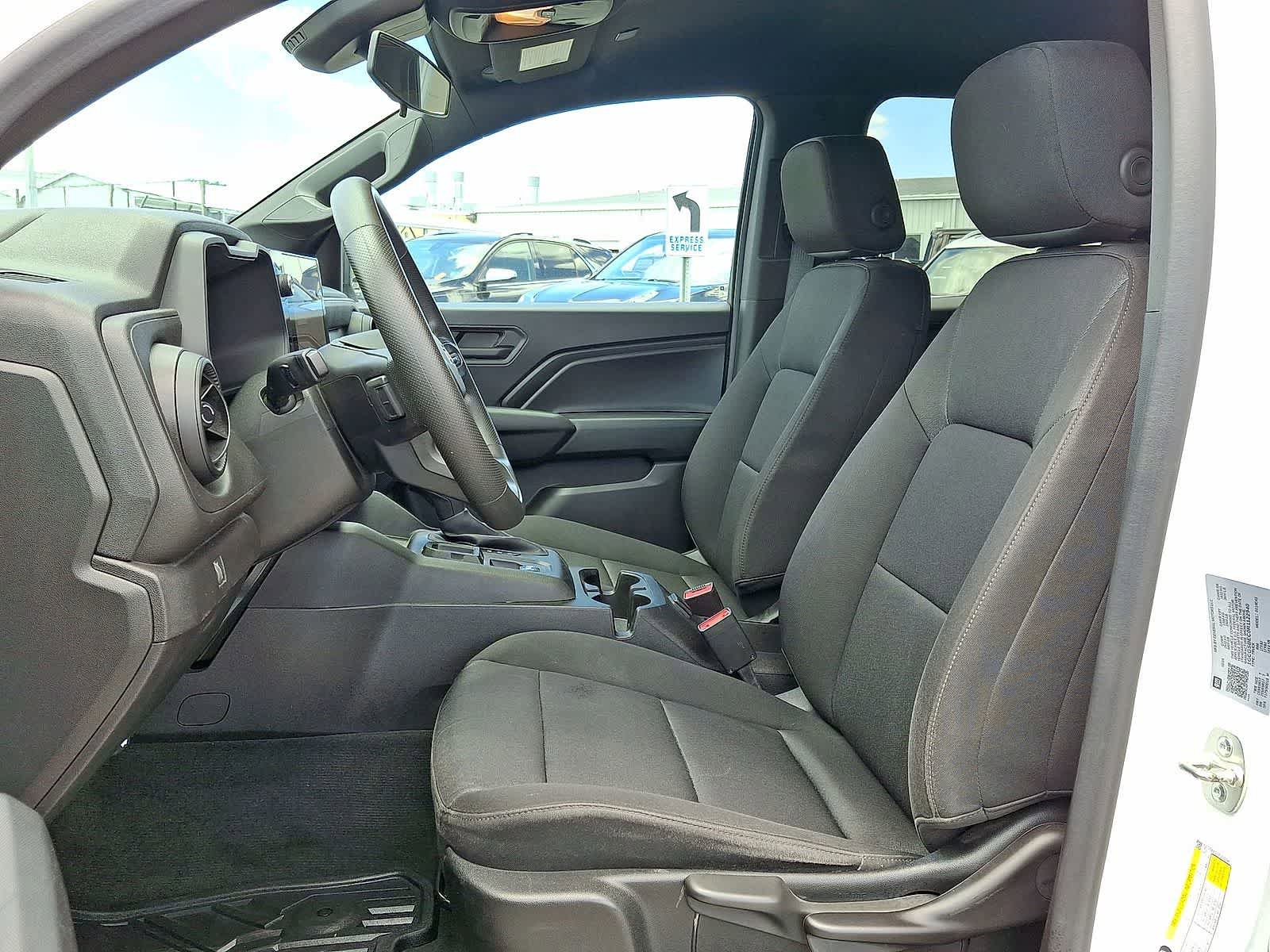 Used 2024 Chevrolet Colorado W/T RWD image 24