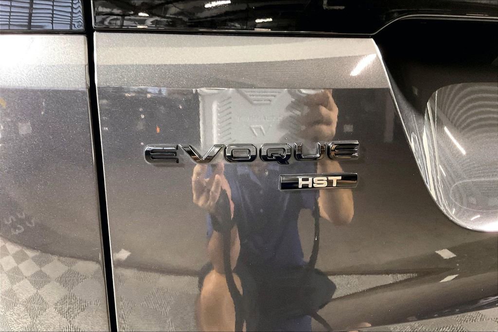 Used 2023 Land Rover Range Rover Evoque HST image 7