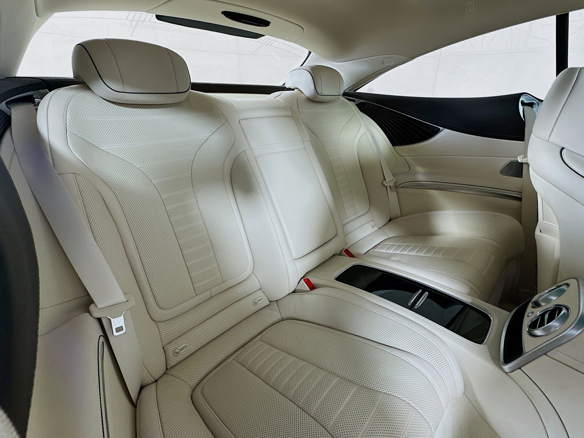 Used 2016 Mercedes-Benz S 550 4MATIC Coupe image 27