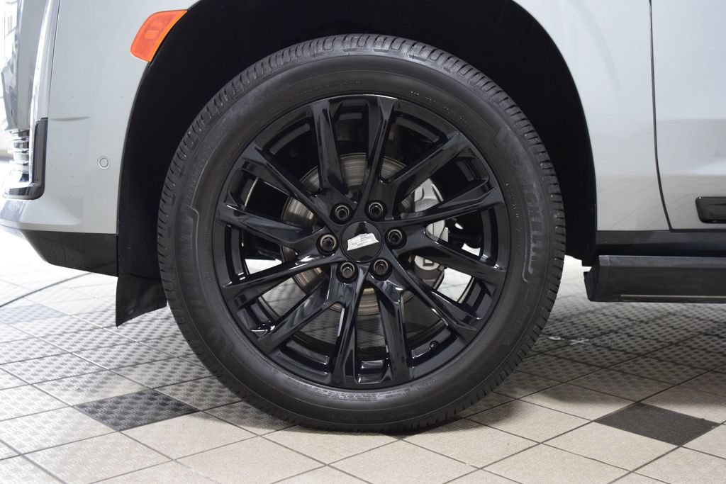 Used 2023 Cadillac Escalade Sport w/ LPO, ONYX Package AWD/4WD image 30