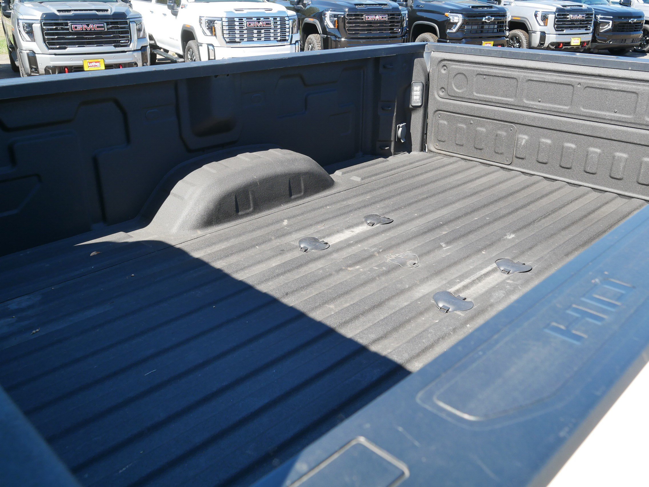 Used 2022 Chevrolet Silverado 3500 High Country AWD/4WD image 38