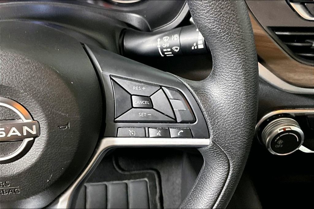 Used 2024 Nissan Altima 2.5 SV image 15