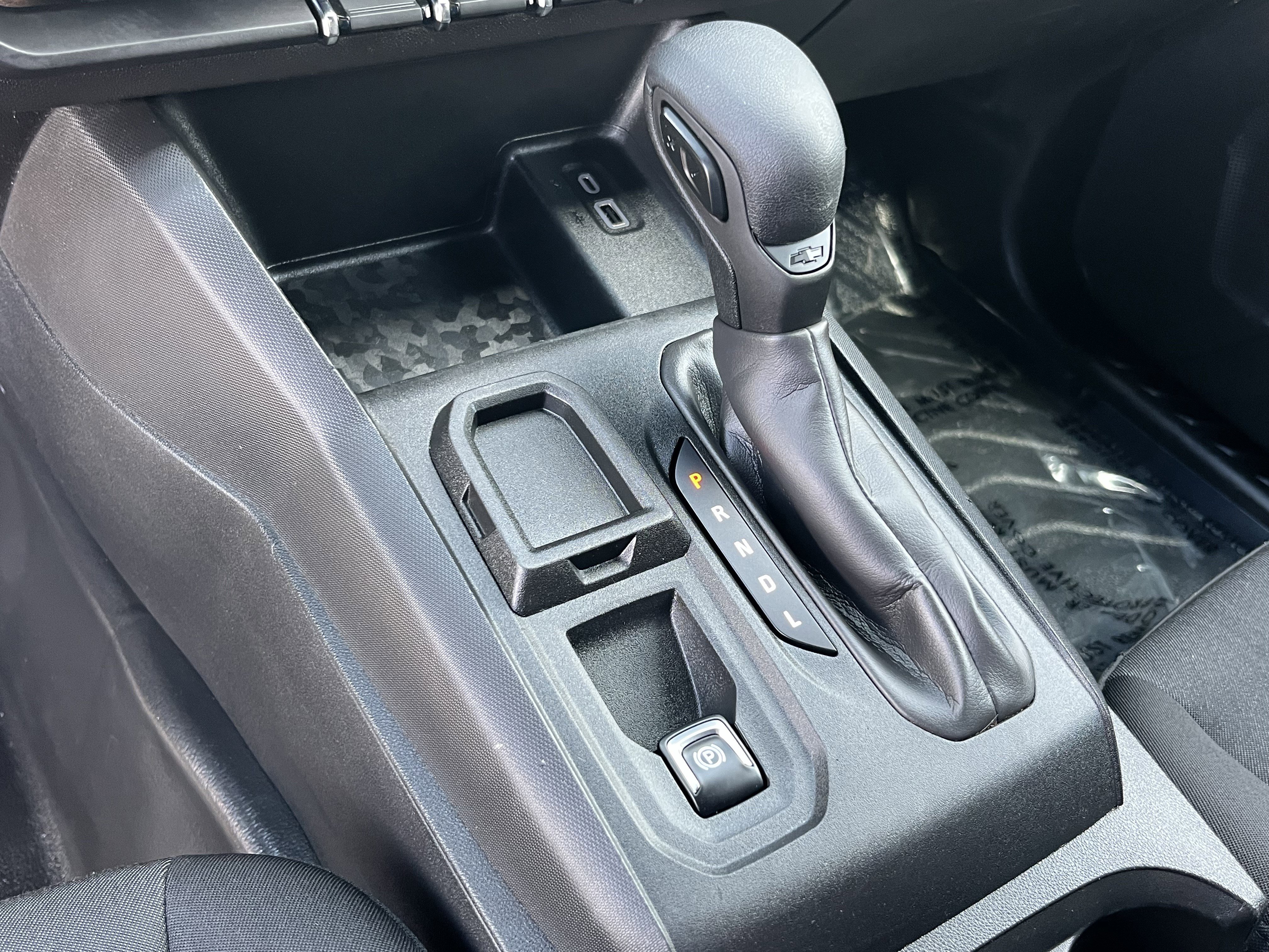 Used 2023 Chevrolet Colorado W/T image 20