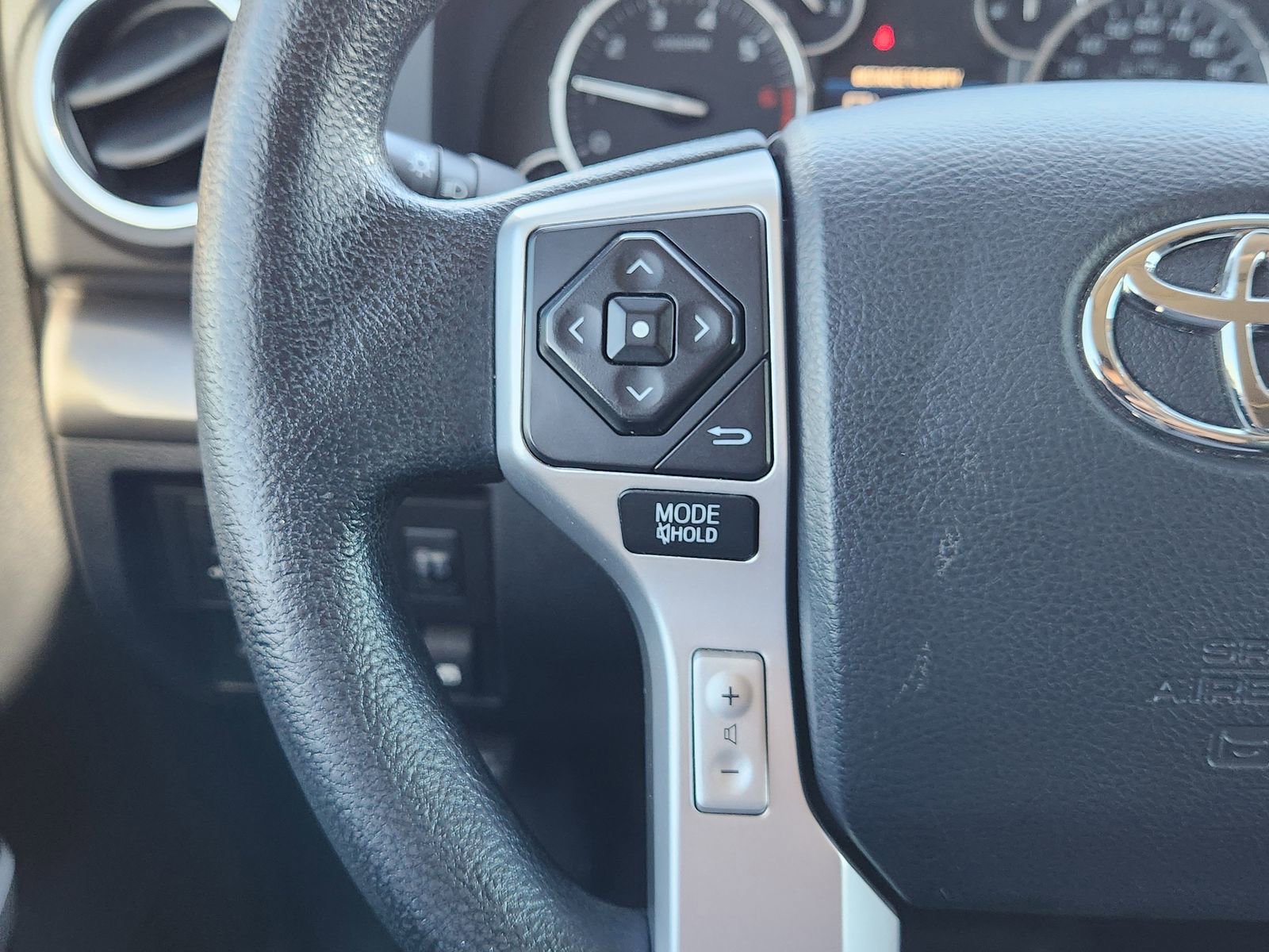 Used 2017 Toyota Tundra SR5 image 31