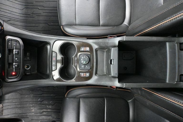 Used 2021 GMC Acadia AT4 w/ Trailering Package AWD/4WD image 31