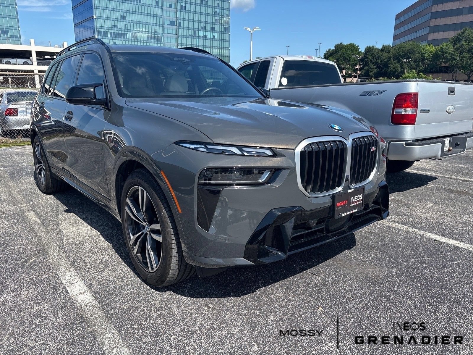 Used 2024 BMW X7 M60i w/ Executive Package AWD/4WD image 1
