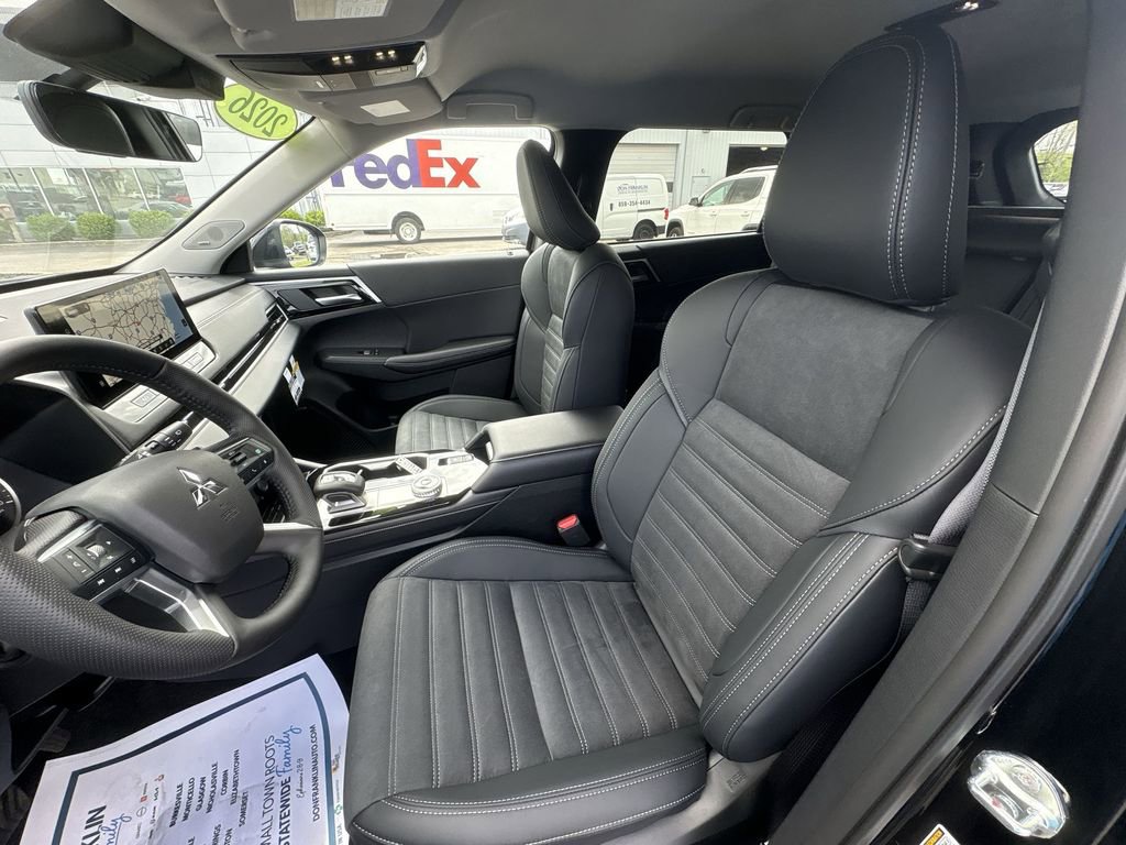 New 2026 Mitsubishi Outlander SE AWD/4WD image 13