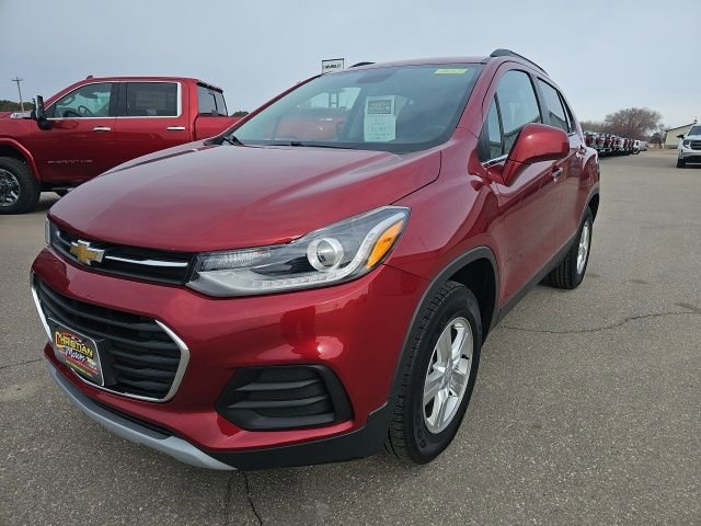 Used 2018 Chevrolet Trax LT w/ Driver Confidence Package image 1