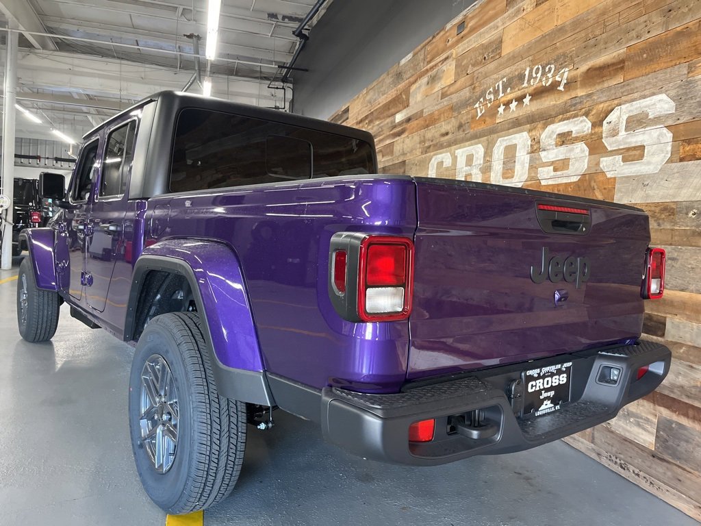 New 2026 Jeep Gladiator Sport image 20