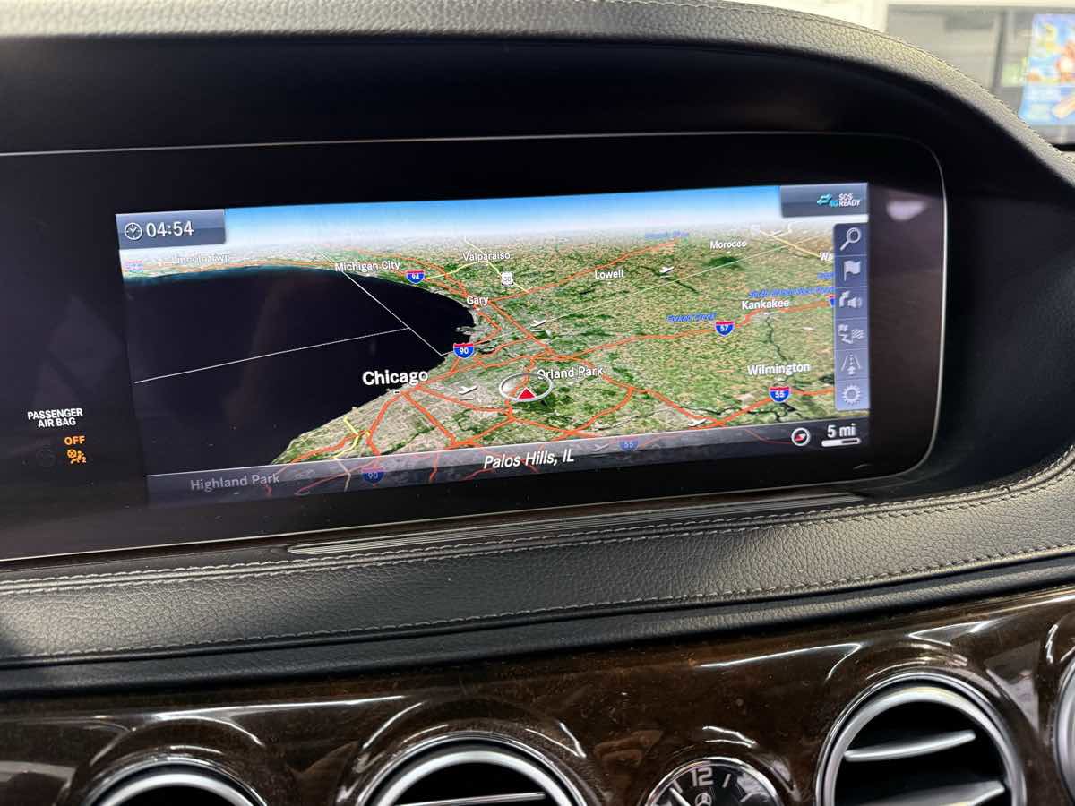 Used 2019 Mercedes-Benz S 450 4MATIC Sedan w/ Premium Package image 21