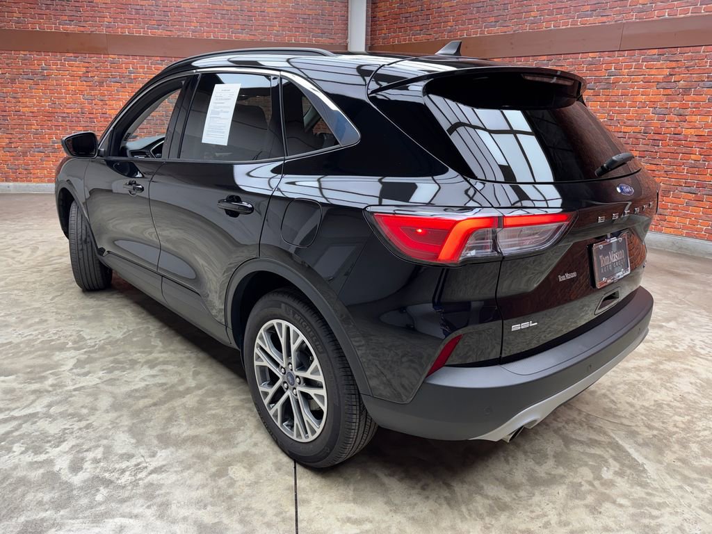 Certified 2022 Ford Escape SEL video 2