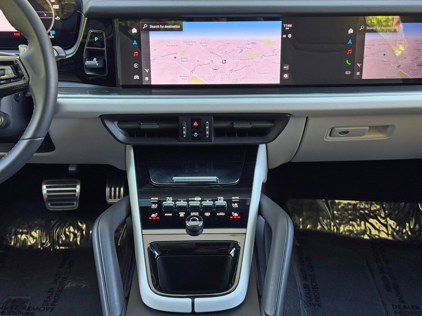 Used 2024 Porsche Cayenne Turbo image 24