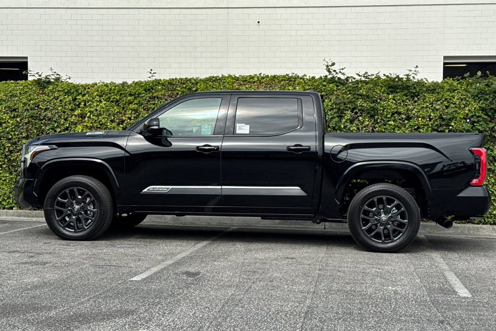 New 2026 Toyota Tundra Platinum AWD/4WD image 7