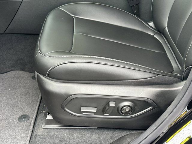 New 2026 Jeep Grand Cherokee L Limited RWD image 10