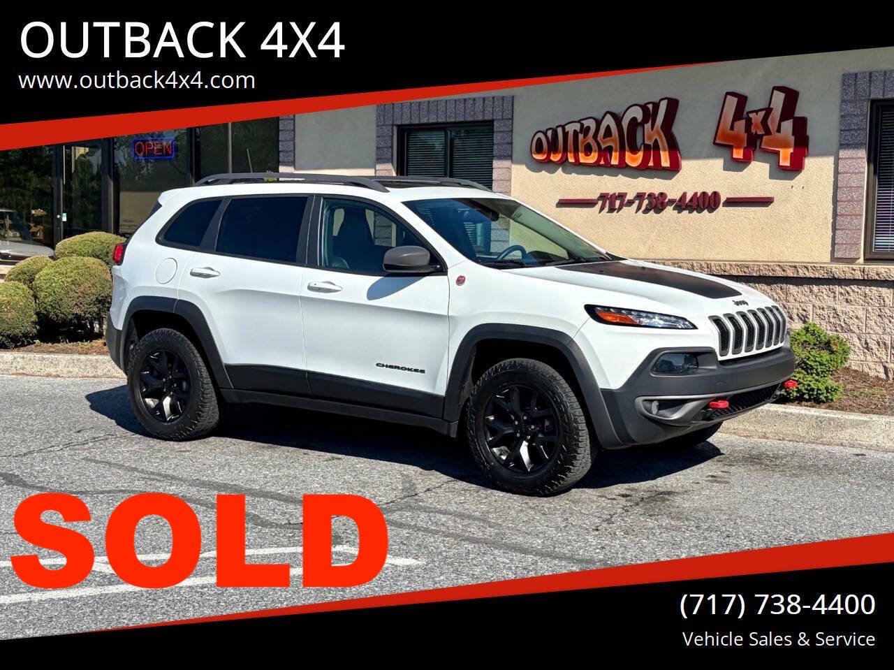 Used 2016 Jeep Cherokee Trailhawk w/ Comfort/Convenience Group AWD/4WD image 1