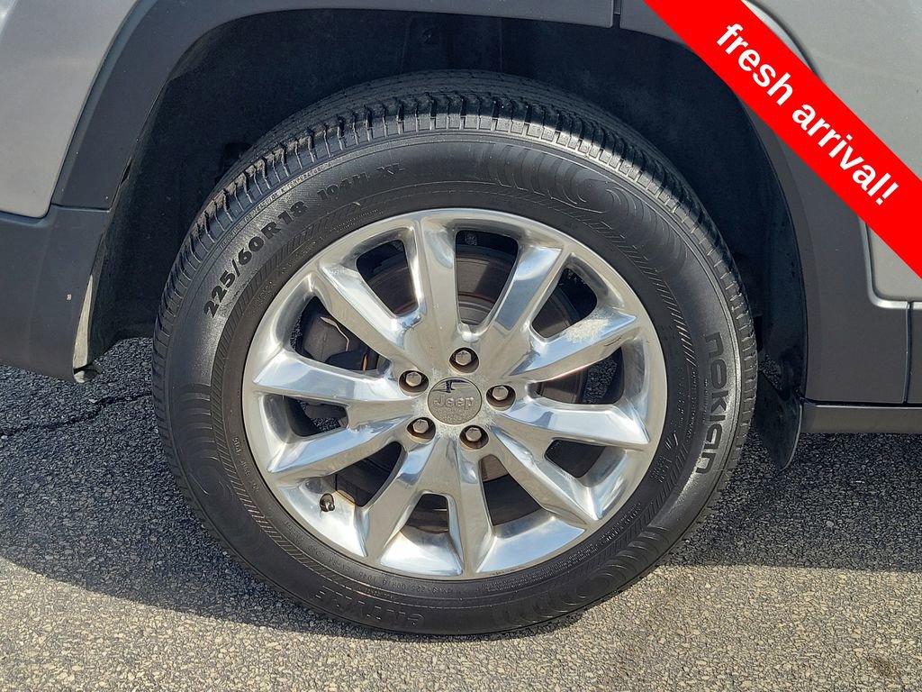 Used 2015 Jeep Cherokee Limited image 4