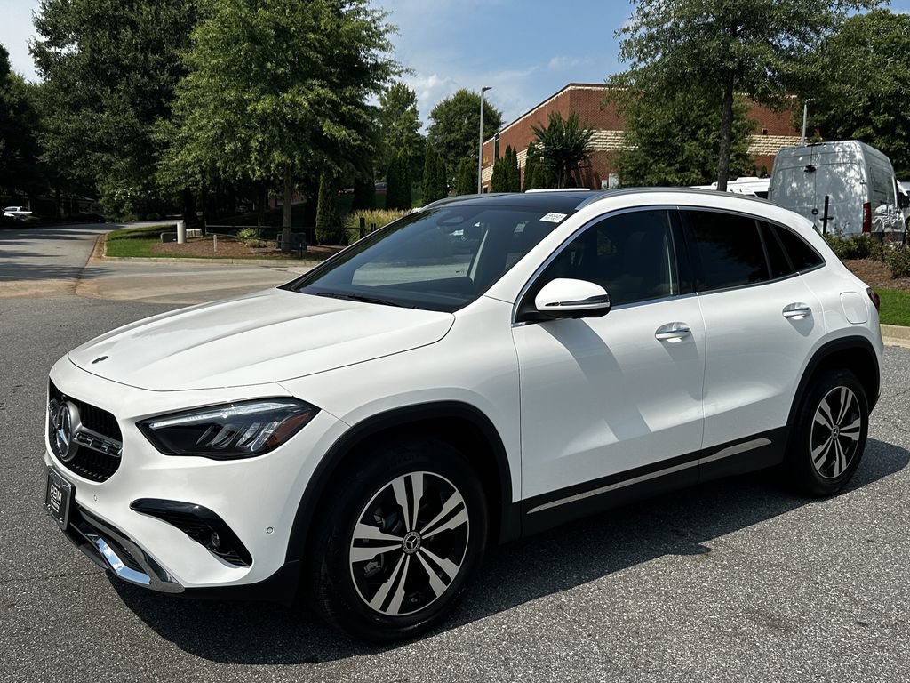 Certified 2026 Mercedes-Benz GLA 250 4MATIC w/ Exclusive Package image 4