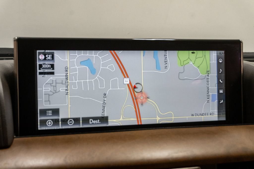Used 2017 Lexus LX 570 4WD w/ Luxury Package image 19