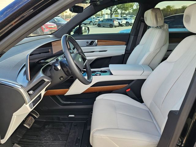 New 2026 Cadillac Vistiq Sport w/ LPO, Floor Liner Package image 11