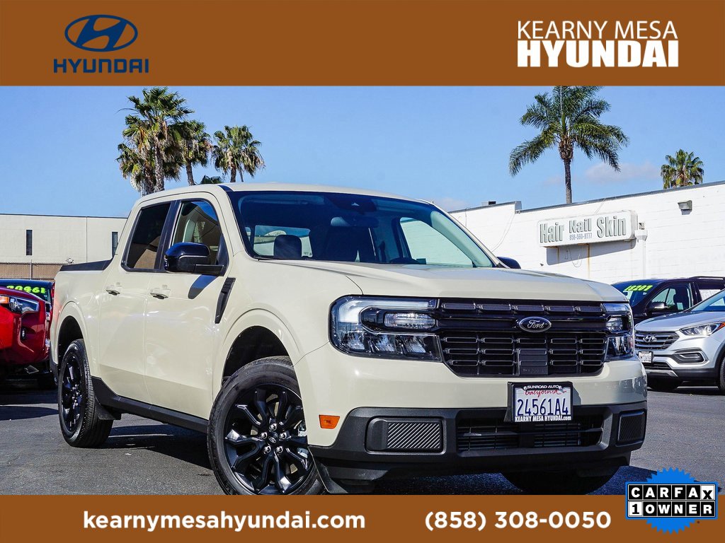 Used 2024 Ford Maverick Lariat w/ Black Appearance Package image 1