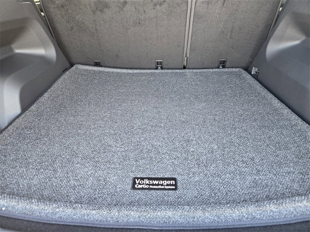 New 2026 Volkswagen Atlas Cross Sport SEL Premium R-Line image 24