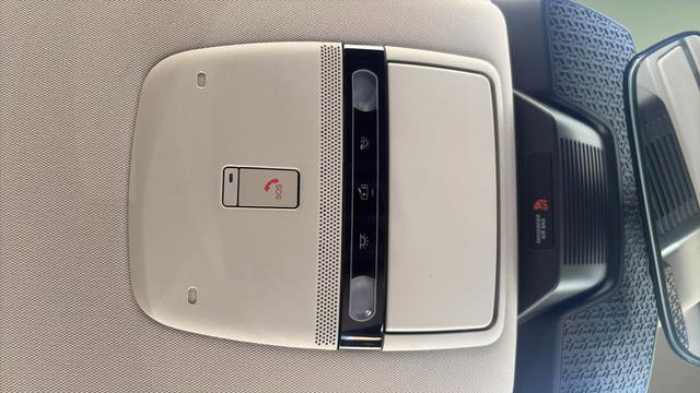 Used 2023 Nissan Ariya AWD image 19