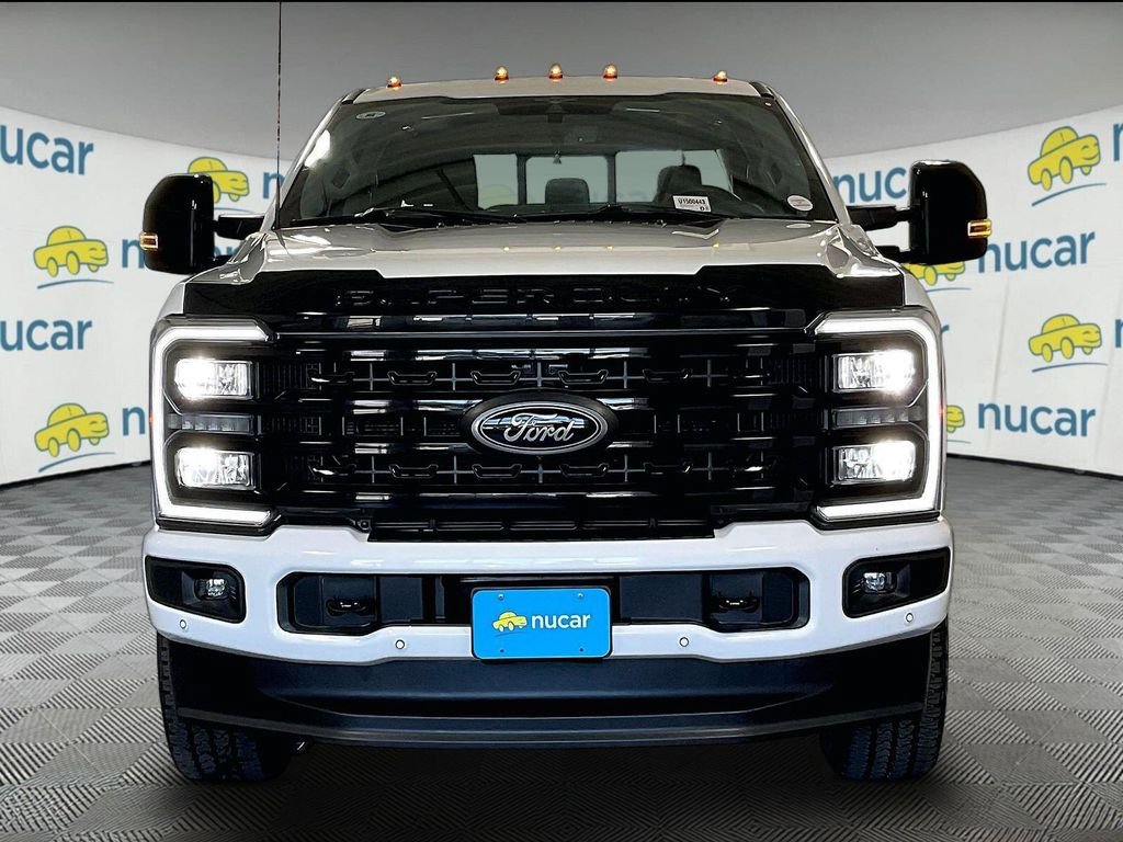 Used 2023 Ford F350 Lariat w/ Lariat Ultimate Package AWD/4WD image 2
