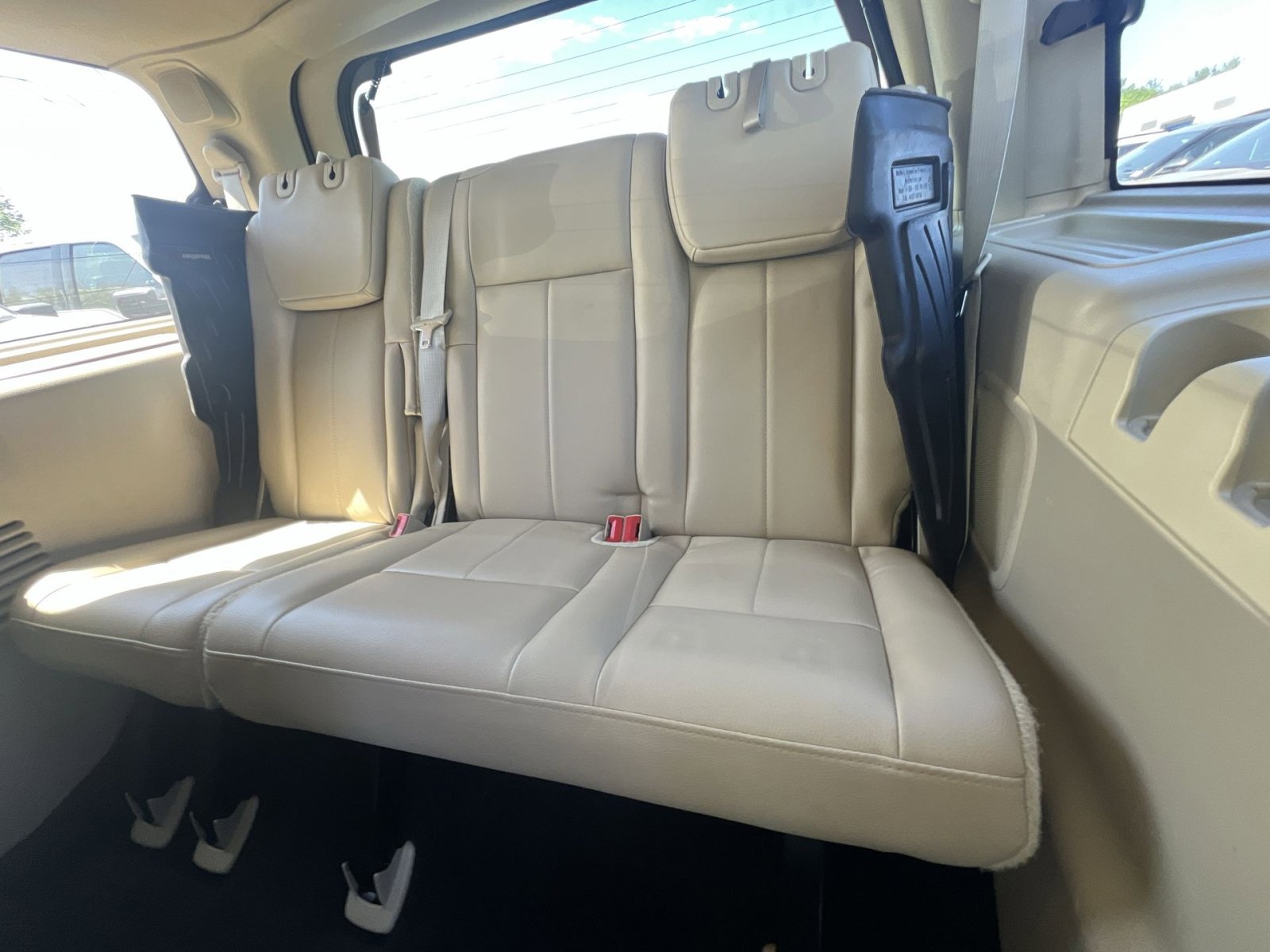 Used 2015 Ford Expedition Limited w/ Equipment Group 301A image 33
