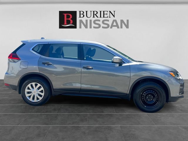 Used 2018 Nissan Rogue S AWD/4WD image 6