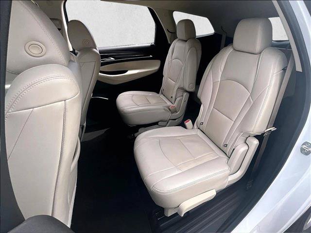 Used 2024 Buick Enclave Essence FWD image 28
