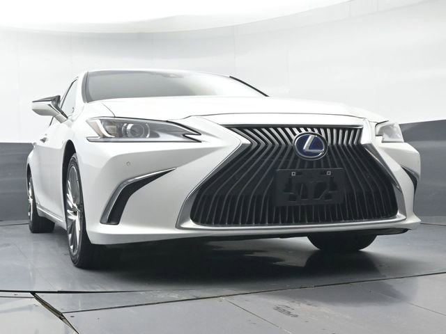 Used 2021 Lexus ES 300h w/ Accessory Package image 42