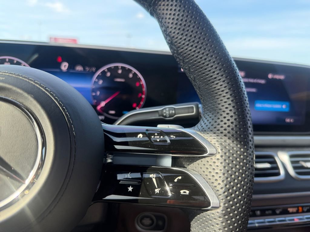 Certified 2024 Mercedes-Benz GLS 450 4MATIC image 21