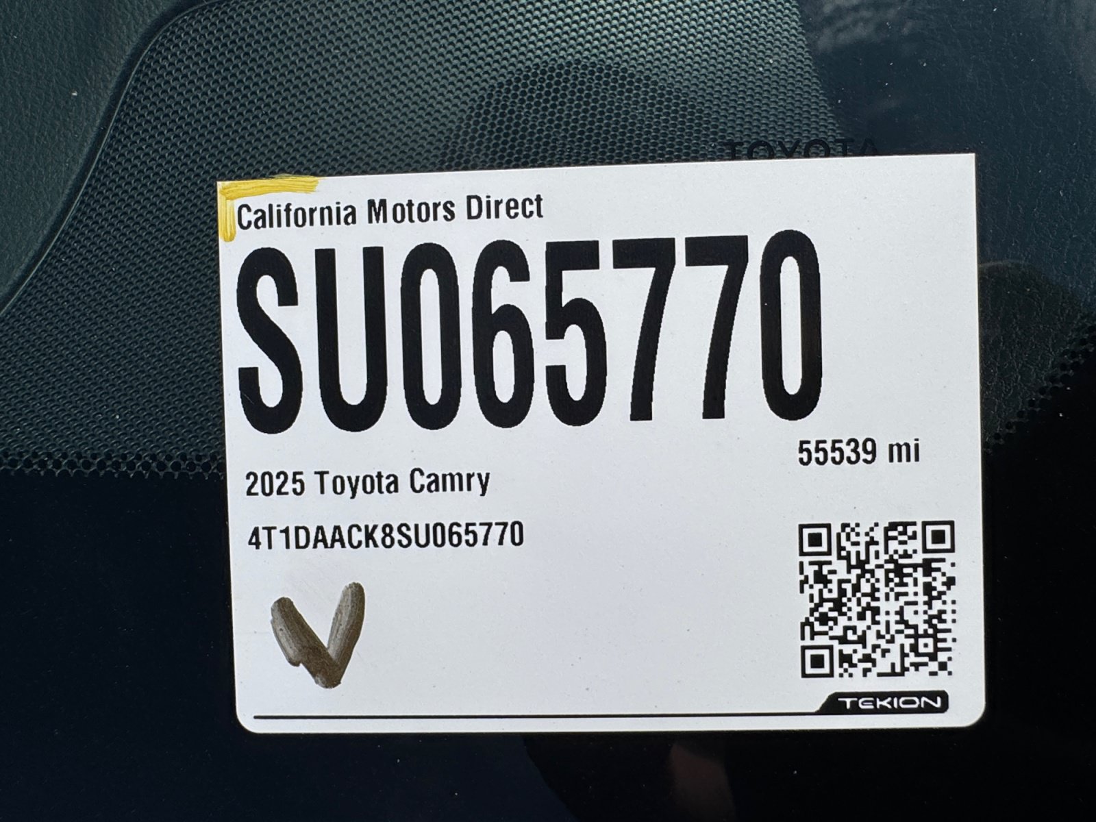Used 2025 Toyota Camry SE FWD image 23