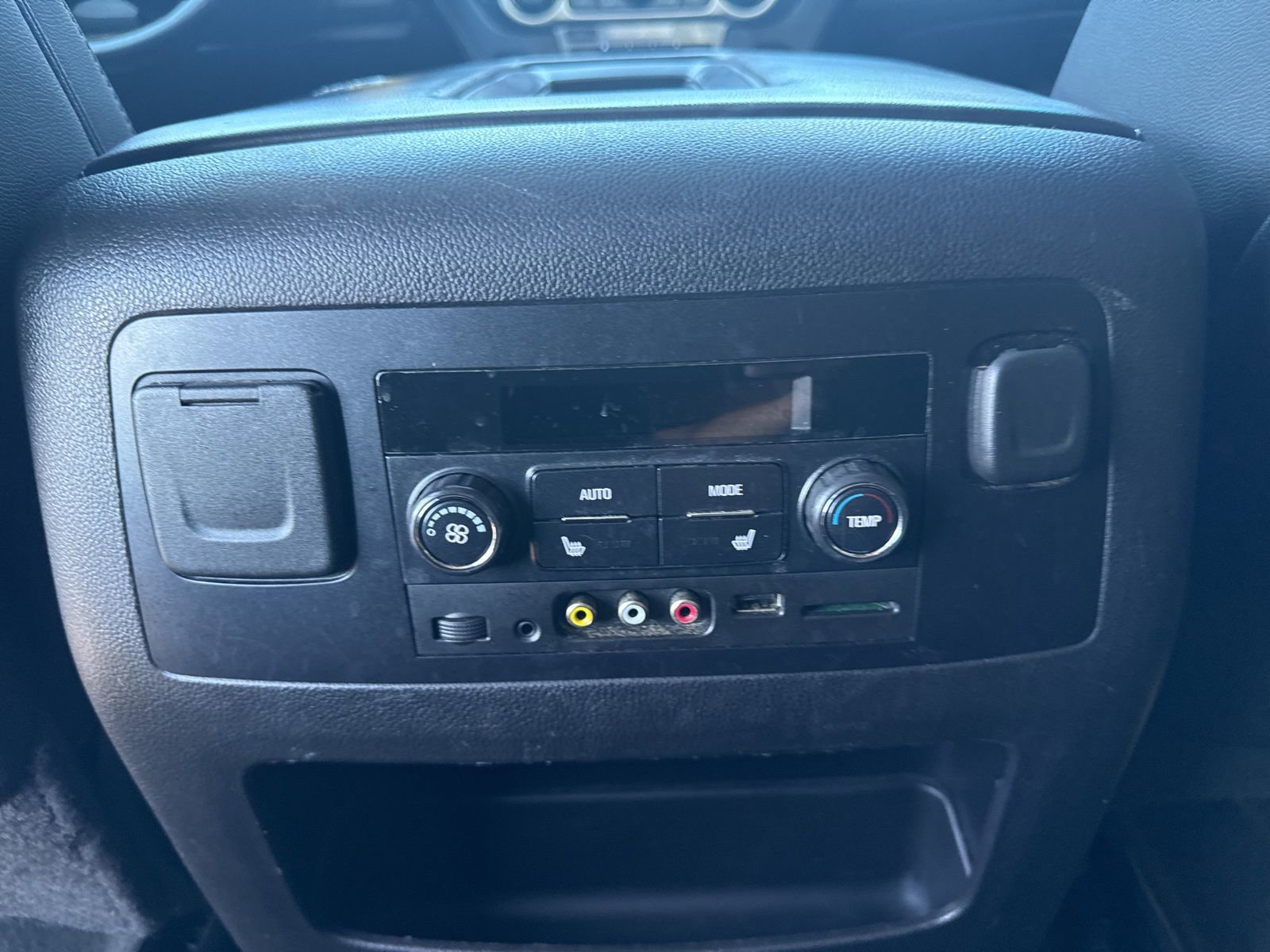 Used 2015 Chevrolet Tahoe LT AWD/4WD image 19