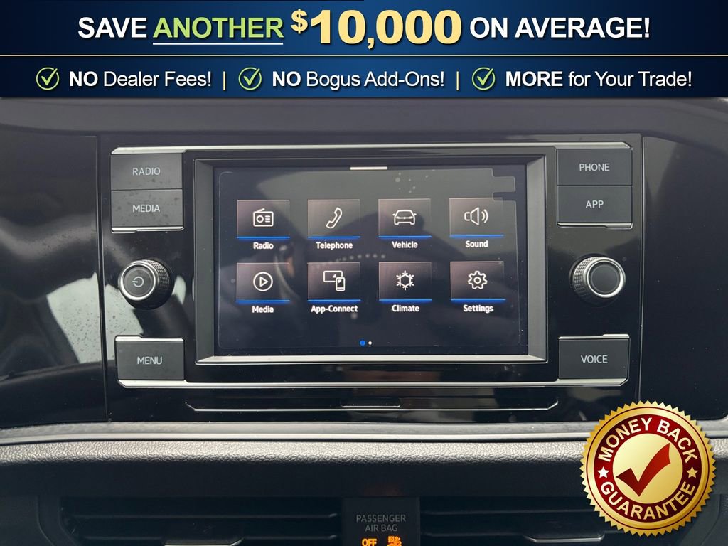 Used 2024 Volkswagen Jetta SE w/ Panoramic Sunroof Package image 26