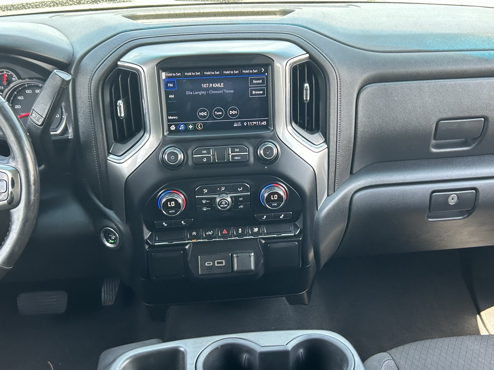 Used 2020 Chevrolet Silverado 1500 LT w/ All-Star Edition RWD image 17