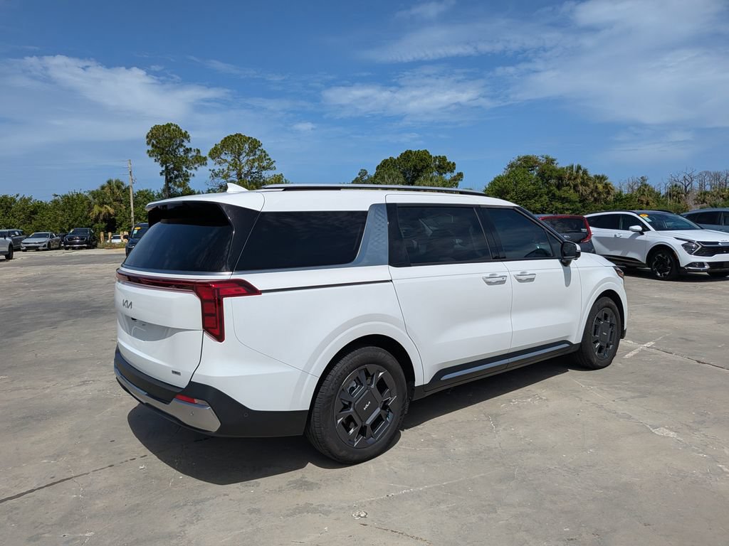 Certified 2026 Kia Carnival SX FWD image 8