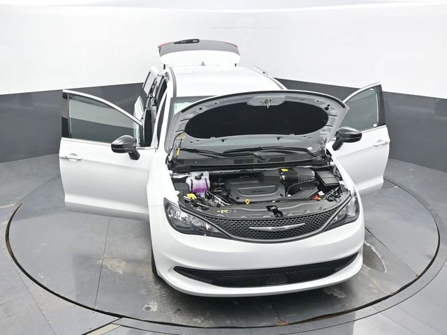 New 2026 Chrysler Voyager LX FWD image 68