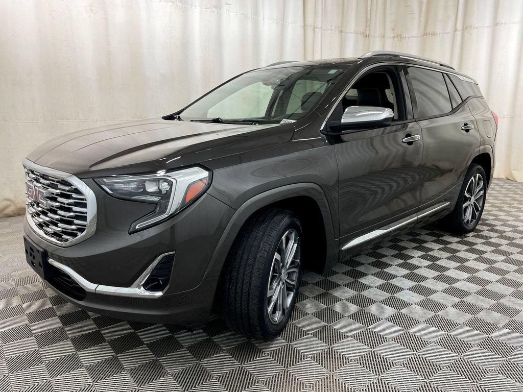 Used 2019 GMC Terrain Denali w/ Advanced Safety Package AWD/4WD image 17