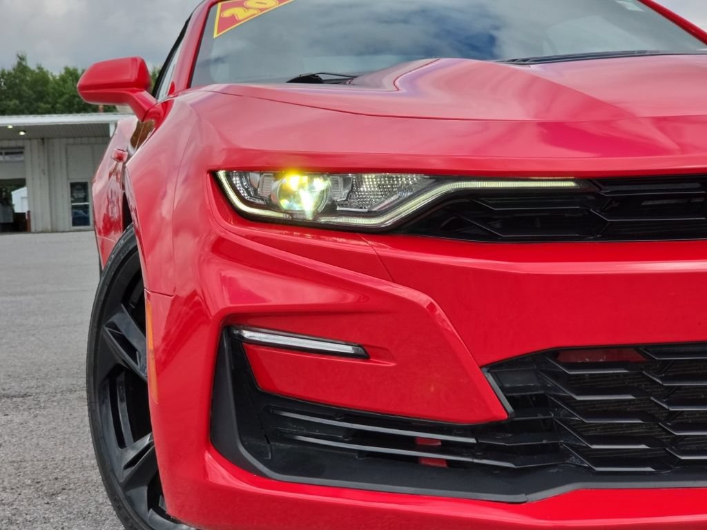 Used 2020 Chevrolet Camaro SS RWD image 9