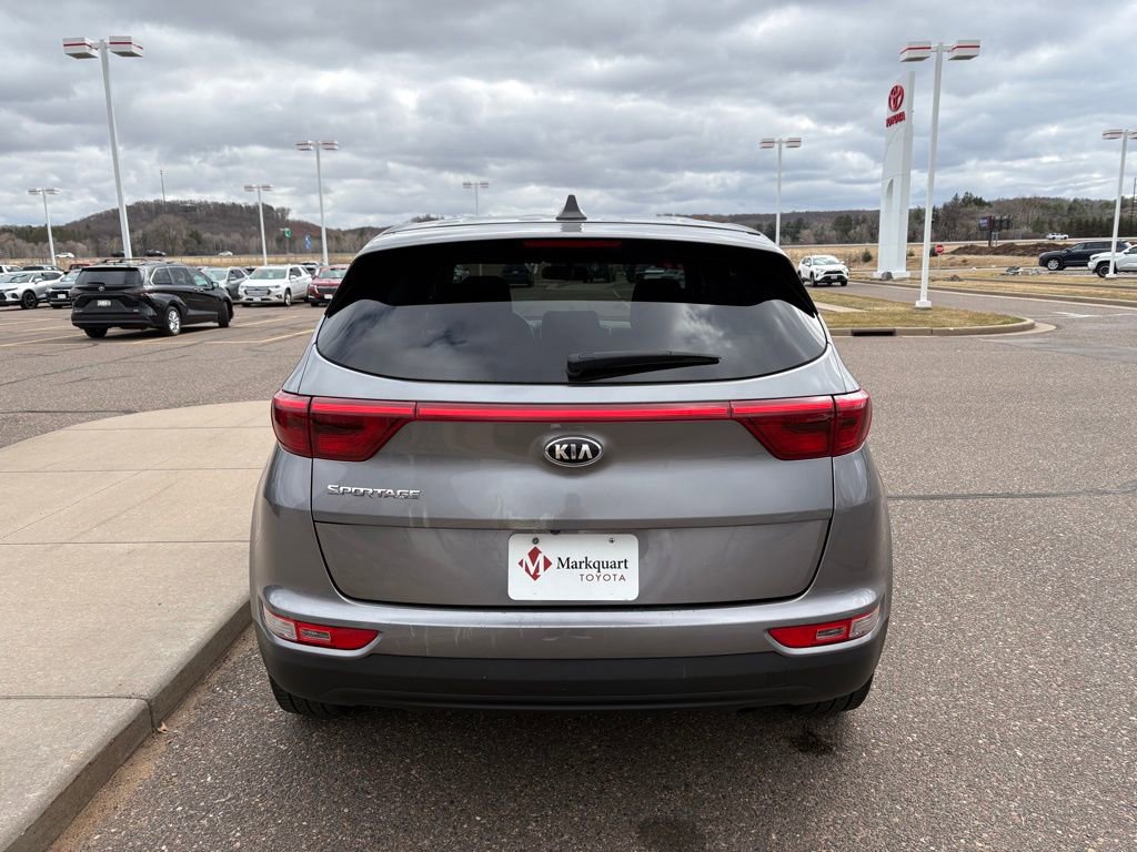 Used 2017 Kia Sportage LX image 3