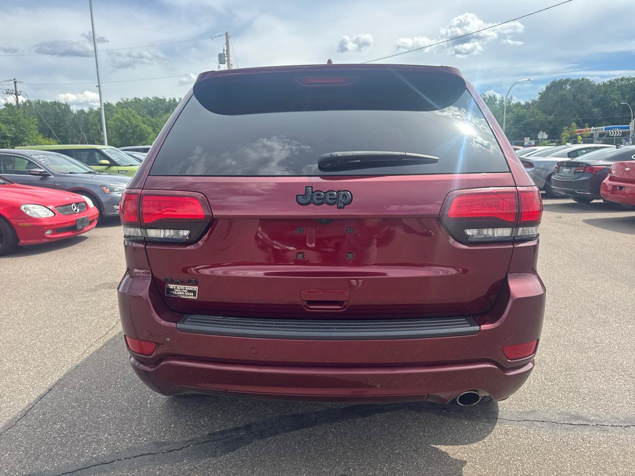 Used 2021 Jeep Grand Cherokee Laredo X AWD/4WD image 6