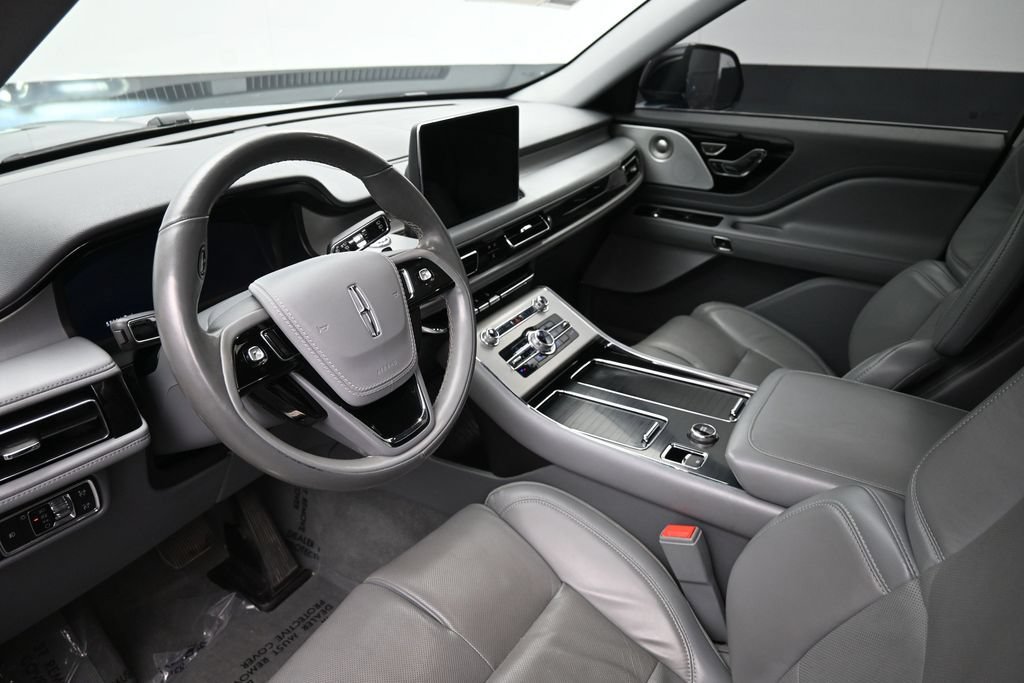 Used 2020 Lincoln Aviator Reserve w/ Equipment Group 201A AWD/4WD image 19