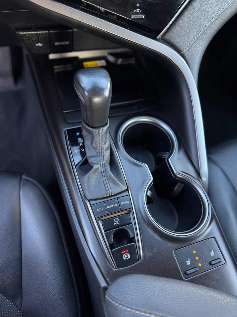 Used 2024 Toyota Camry XSE FWD image 19