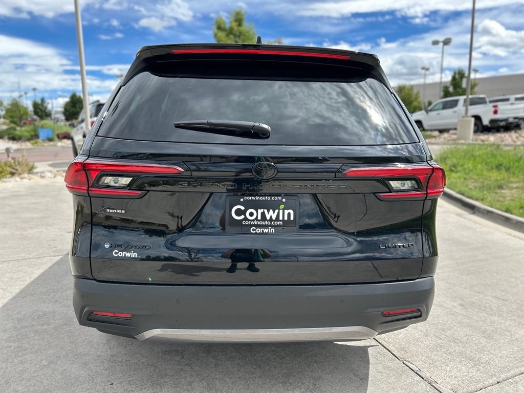 Used 2025 Toyota Grand Highlander AWD Hybrid image 6