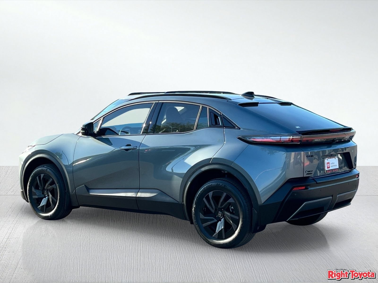 Used 2026 Toyota C-HR AWD/4WD image 5
