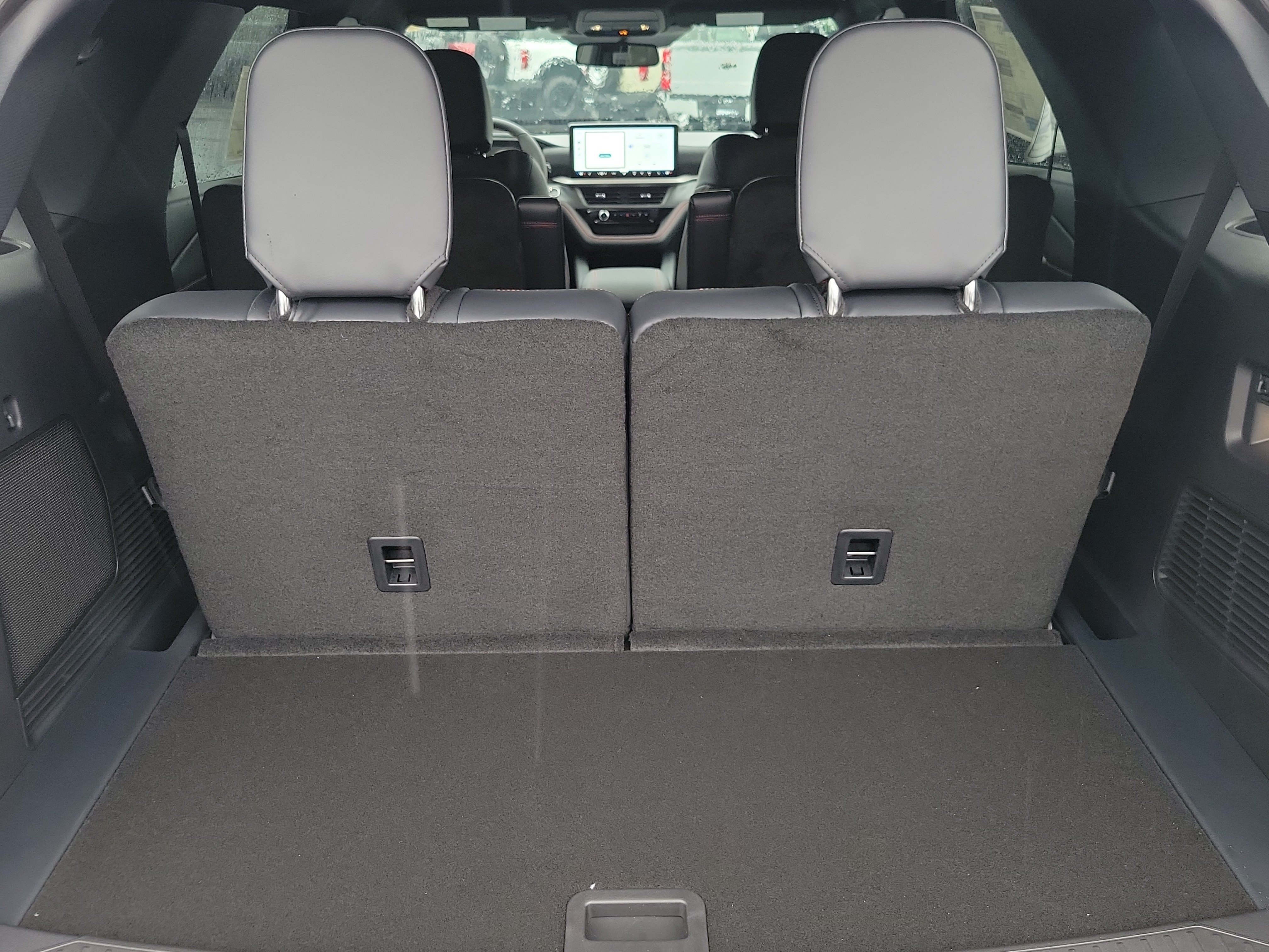 New 2027 Ford Explorer ST w/ ST Sinister Package AWD/4WD image 8