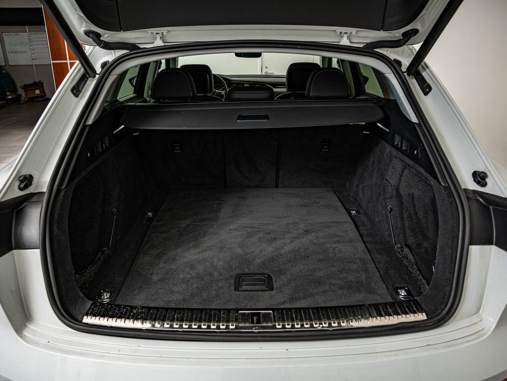 Used 2021 Audi e-tron Premium w/ Convenience Plus Package AWD/4WD image 36