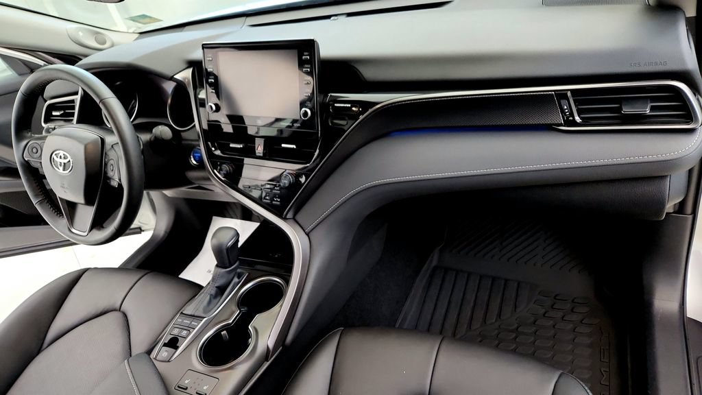 Used 2024 Toyota Camry XSE w/ Navigation Package FWD image 16