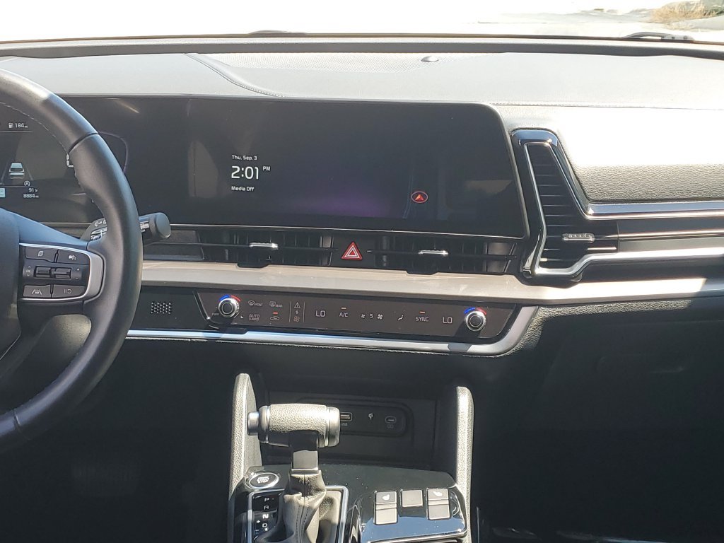 Used 2025 Kia Sportage EX FWD image 26